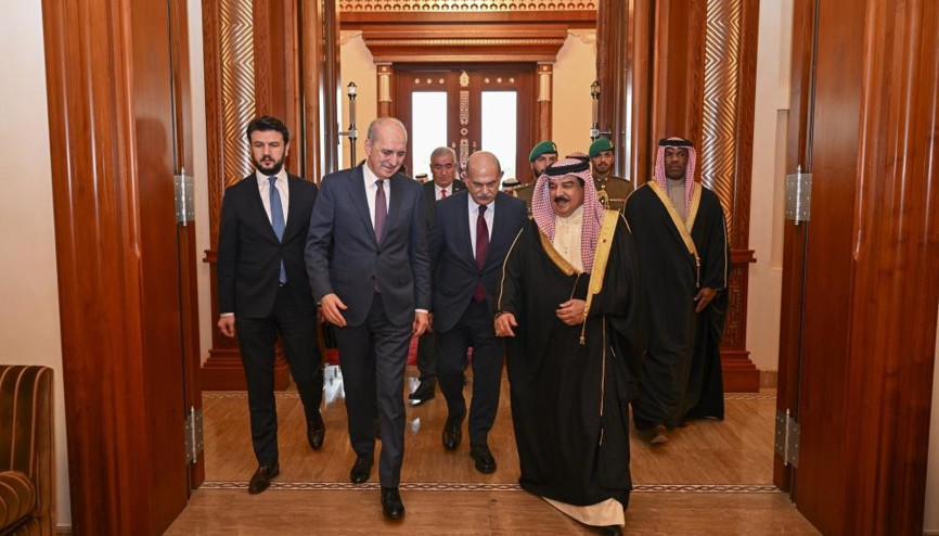 TBMM Başkanı Kurtulmuş, Bahreyn Kralı Al Khalifa ile görüştü