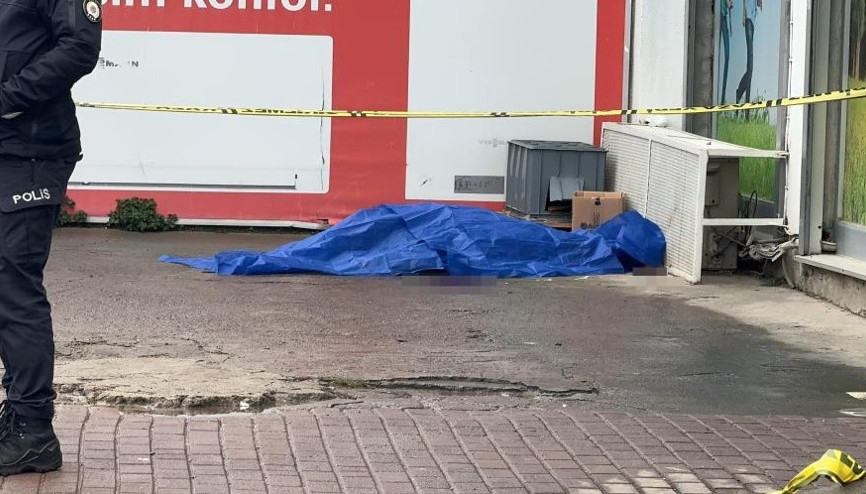 Korkunç olay 8. kattan düşen genç kadın feci şekilde can verdi