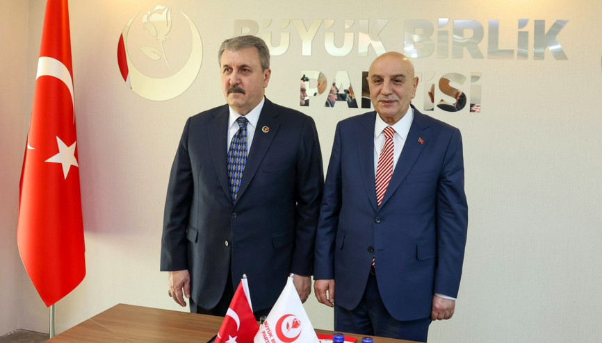 AK Parti Ankara Büyükşehir Belediye Başkan adayı Turgut Altınok: Sanal değil, sokaklarda hizmetkar olacağız