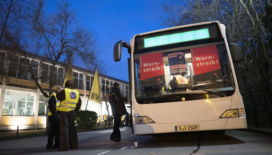 Toplu taşıma kontak kapattı
