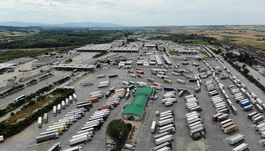 Kapıkule’de kaçakçılık operasyonu 4’ü gümrük personeli 7 şüpheli tutuklandı