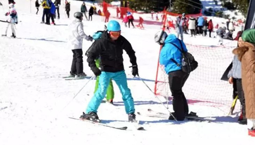 Sömestirde Uludağ’a tatilci akını: Milli Park Gişeleri’nden 15 günde 41 bin araç geçiş yaptı