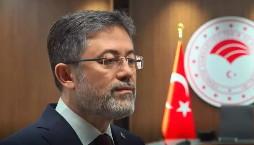 Tarım ve Orman Bakanı İbrahim Yumaklı: Depremzedelere 14 milyar TL tarımsal destek ödemesi yapıldı Tarım ve Orman Bakanı İbrahim Yumaklı: Depremzedelere 14 milyar TL tarımsal destek ödemesi yapıldı