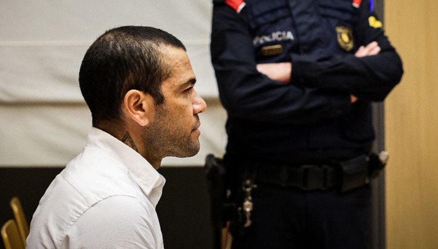 Cinsel saldırı davasında yargılanan Dani Alves 13 ay sonra hakim karşısında 9 yıl hapis talebi