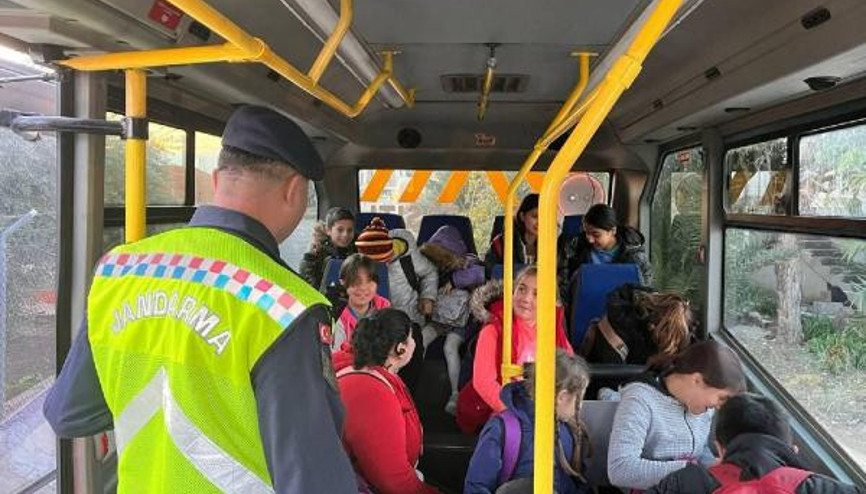 Jandarmadan okul servislerine denetim