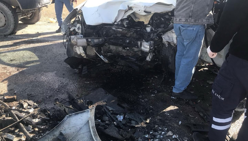 Sivasta feci kaza: 1 ölü, 1 yaralı