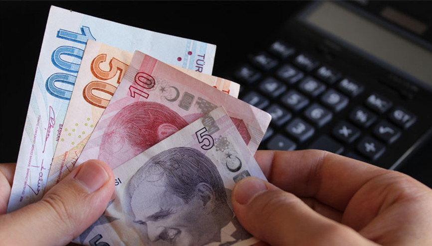 Bakan açıkladı... Yaşlı ve engelli aylıkları hesaplara geçti