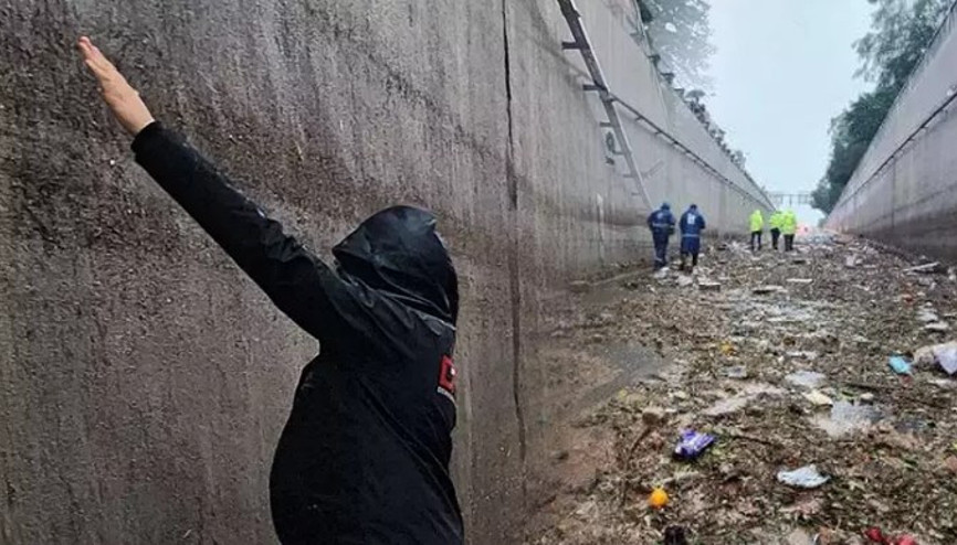 Antalyayı bir kişinin hayatını kaybettiği alt geçitte felaketin izi