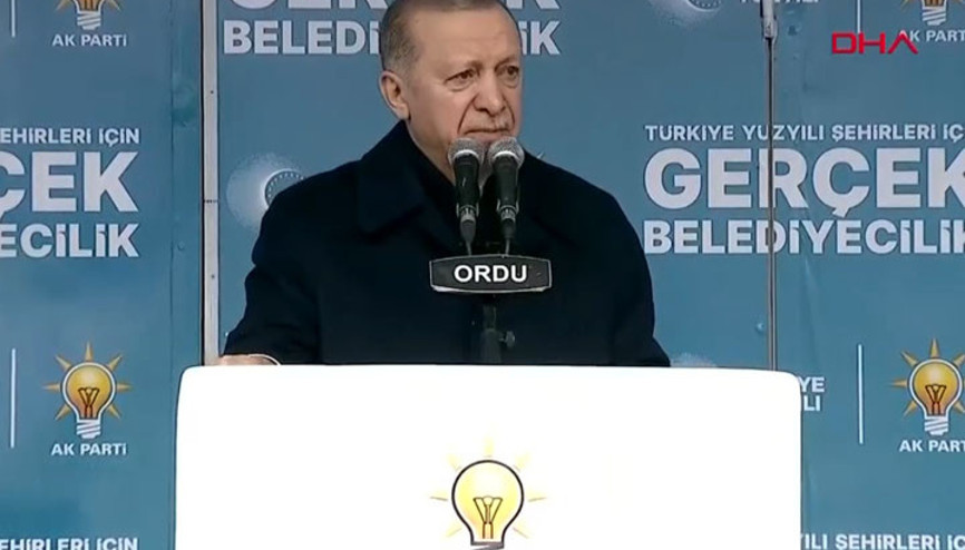 Cumhurbaşkanı Erdoğandan emeklilere bayram ikramiyesi müjdesi: 3 bin liraya yükseltiyoruz