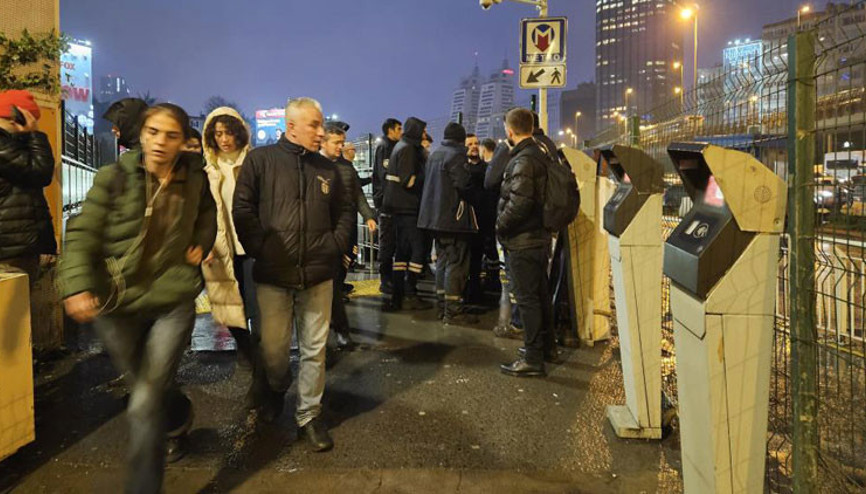 Son dakika: Yürüyen merdivende sıkışan işçi hayatını kaybetti