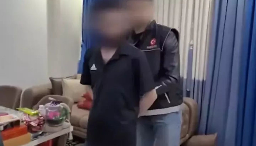 Bakan Yerlikaya: 1.663 sokak satıcısı gözaltına alındı