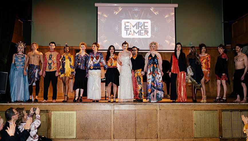Emre Tamer’den Londra Moda Haftası’nda büyük defile