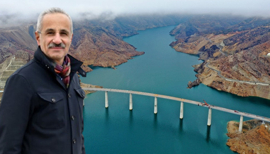 Yusufeli’nde iki yaka birleşti… Bakan Uraloğlu: Artvin’e gidiş gelişte yol 25 dakika kısaldı Yusufeli’nde iki yaka birleşti… Bakan Uraloğlu: Artvin’e gidiş gelişte yol 25 dakika kısaldı
