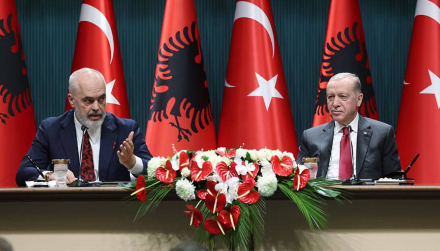 Son dakika: Cumhurbaşkanı Erdoğan: İlişkilerin zehirlenmesine fırsat yok