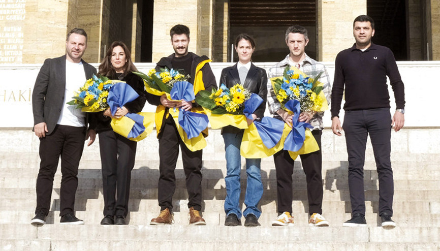 Zaferin Rengi ekibi Anıtkabir’i ziyaret etti