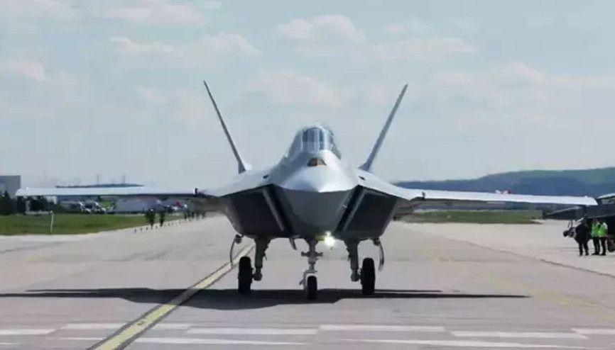 Milli Muharip Uçak Kaandan ilk uçuş