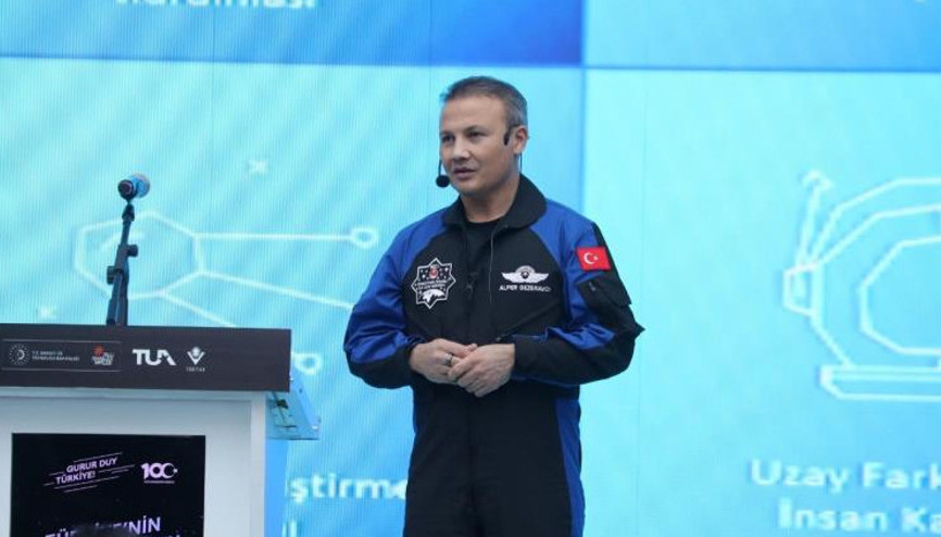 Alper Gezeravcının ilk buluşması Konya Bilim Merkezinde