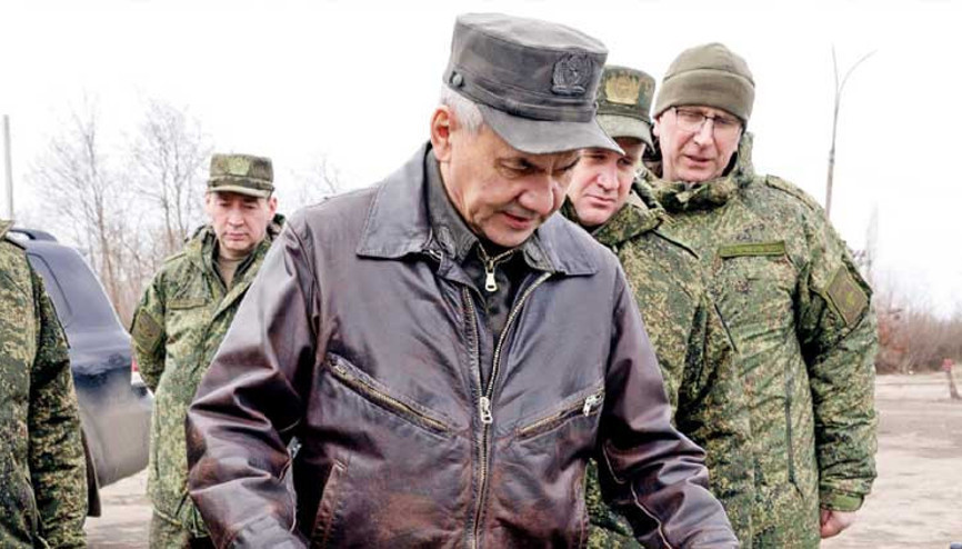 Rus Bakan Şoygu cephe hattında