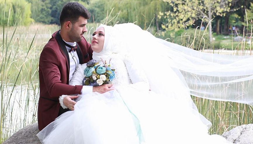 1 çocuk annesi Serapın kahreden ölümü: Yolun karşısına geçerken otomobil çarptı