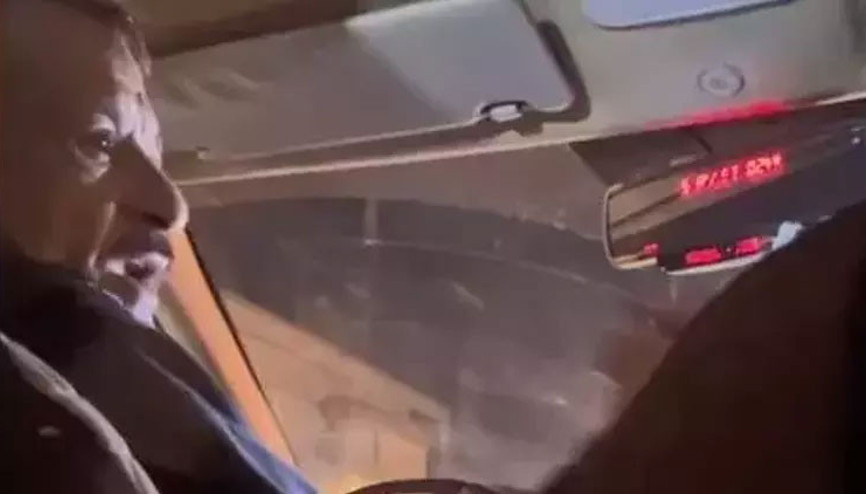 Beşiktaşta taksimetreyi açmadı, müşterileri araçtan indirdi