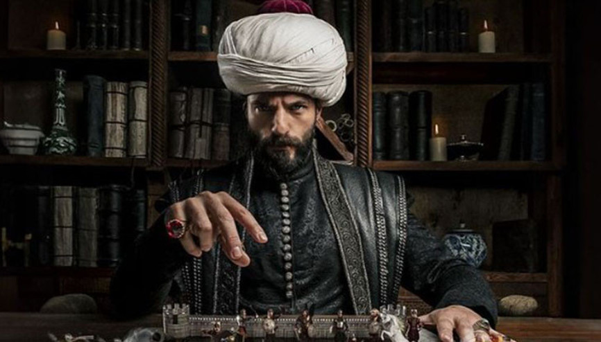 Mehmed Fetihler Sultanı dizisinin Sultan Mehmedi kim Serkan Çayoğlu kimdir, kaç yaşında, hangi dizilerde oynadı