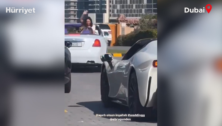 Ebru Gündeş ile Murat Özdemir’in düğün konvoyu