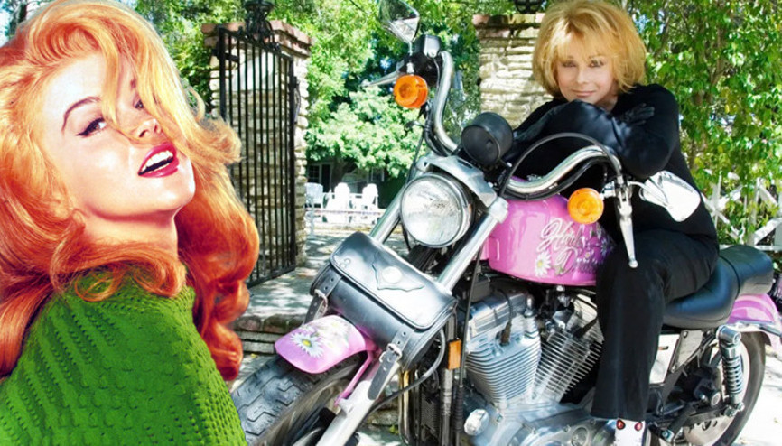 82 yaşındaki yıldız tekerlekli sandalyeden inip motosiklete biniyor: Sokakların hızlı teyzesi 82 yaşındaki yıldız tekerlekli sandalyeden inip motosiklete biniyor: Sokakların hızlı teyzesi