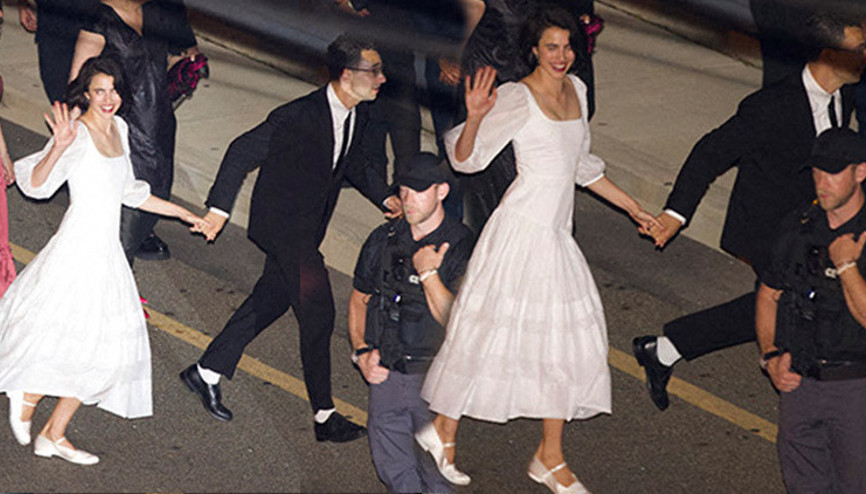 Hayalindeki gelinliği tanışır tanışmaz diktirmek istemiş: Onun kocam olacağını iki haftada anladım Hayalindeki gelinliği tanışır tanışmaz diktirmek istemiş: Onun kocam olacağını iki haftada anladım