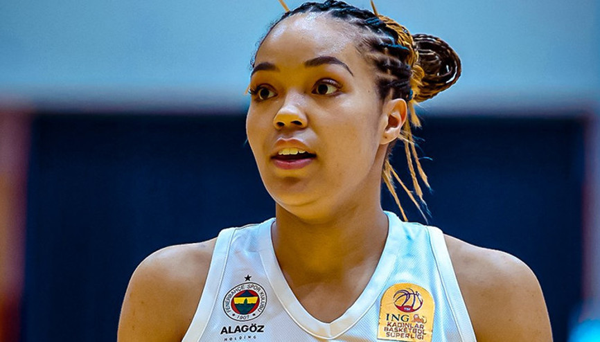 Fenerbahçe namağlup liderliğini sürdürdü