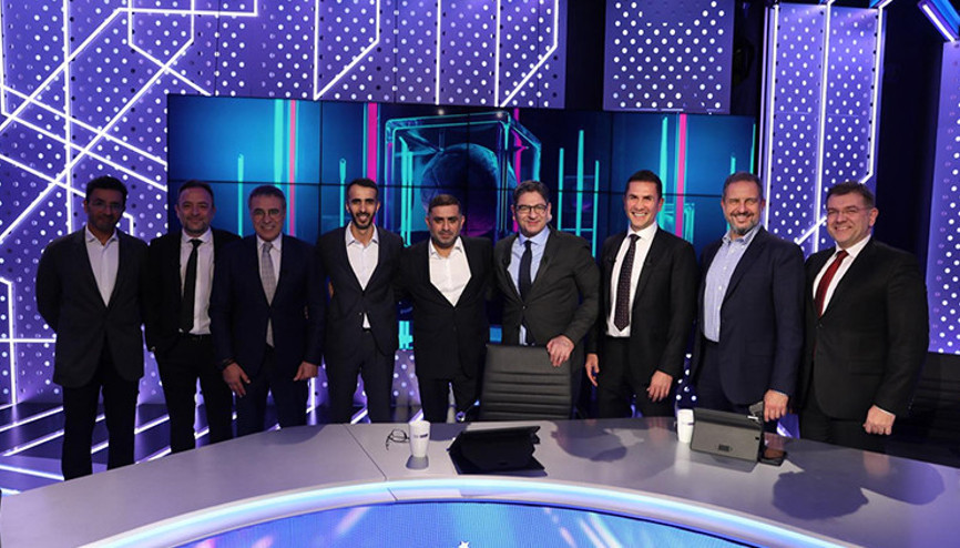 Digiturk CEO’su Yousef Al-Obaidly çalışanları tek tek tebrik etti