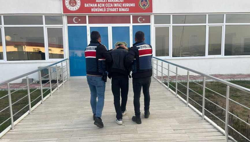 Siirt’te 10 yıl hapisle aranan firari hükümlü yakalandı