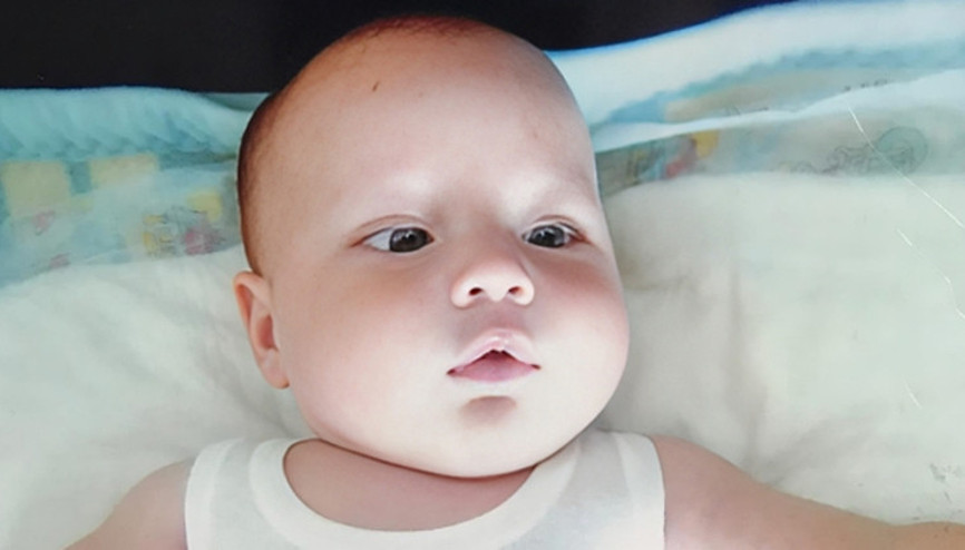 Annesi Türkiyenin en ünlü mankenlerinden... Bu bebek şimdi 20 yaşında