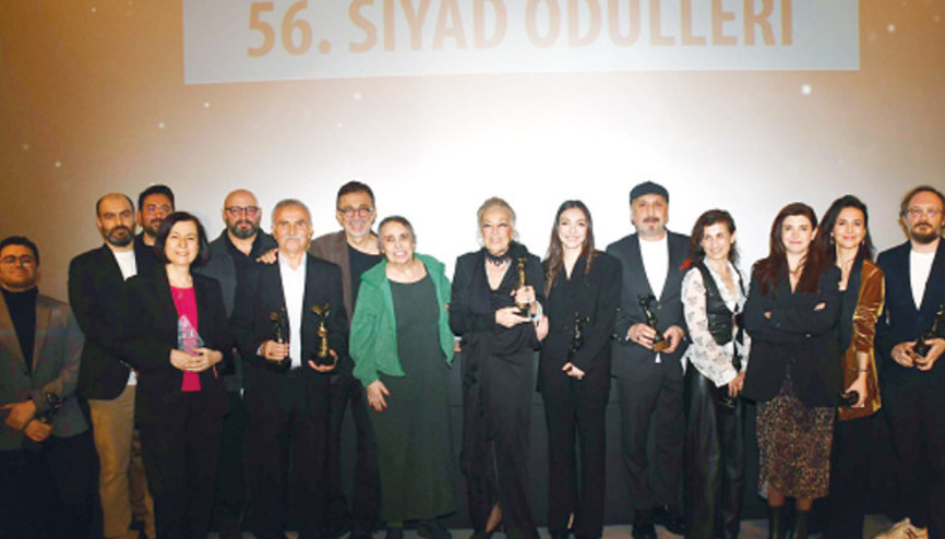 Kuru Otlar Üstüneye SİYADdan 9 ödül