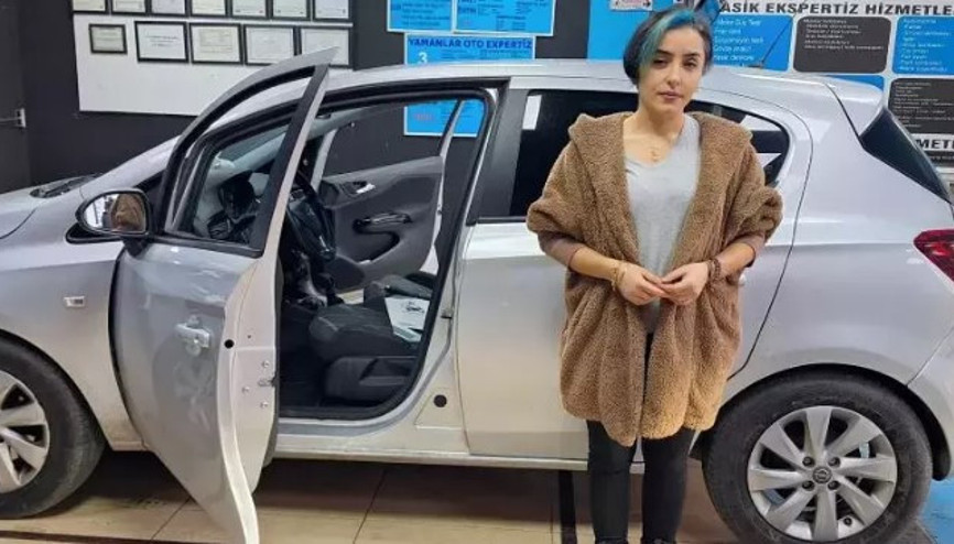 6 ay önce aldığı otomobili tamirciye götürdü, hava yastığı yerine köpük çıktı 6 ay önce aldığı otomobili tamirciye götürdü, hava yastığı yerine köpük çıktı
