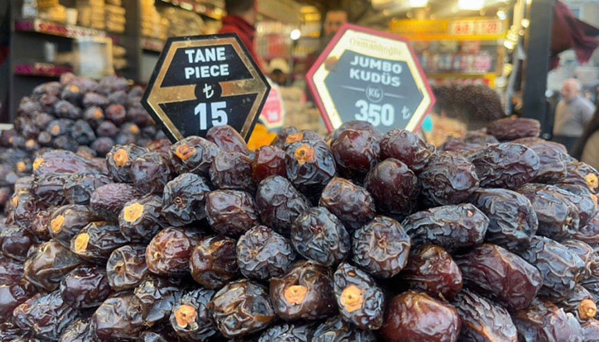 Taneyle hurma satışı başladı