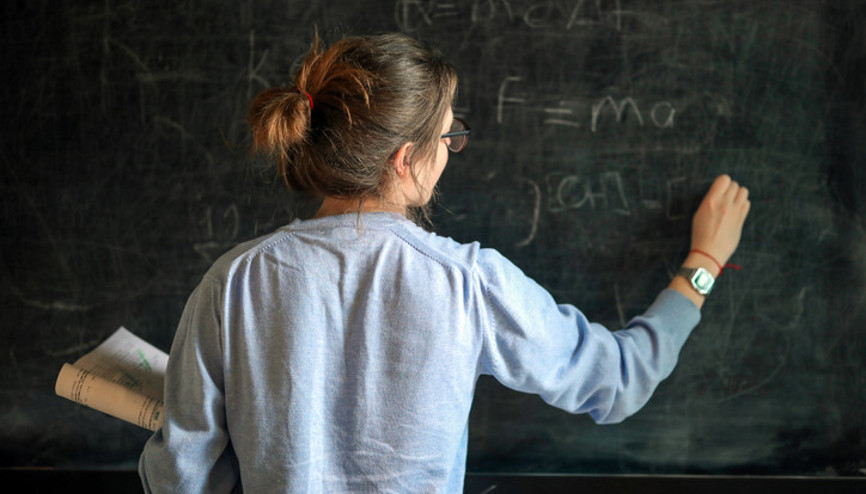 ÖĞRETMEN ATAMA TAKVİMİ 2024 SON DURUM | MEB yeni öğretmen ataması ne zaman, başvurular başladı mı Öğretmen ataması kontenjan ve branş dağımı için gözler kılavuzda