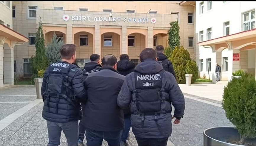Siirt’te uyuşturucuya 2 tutuklama