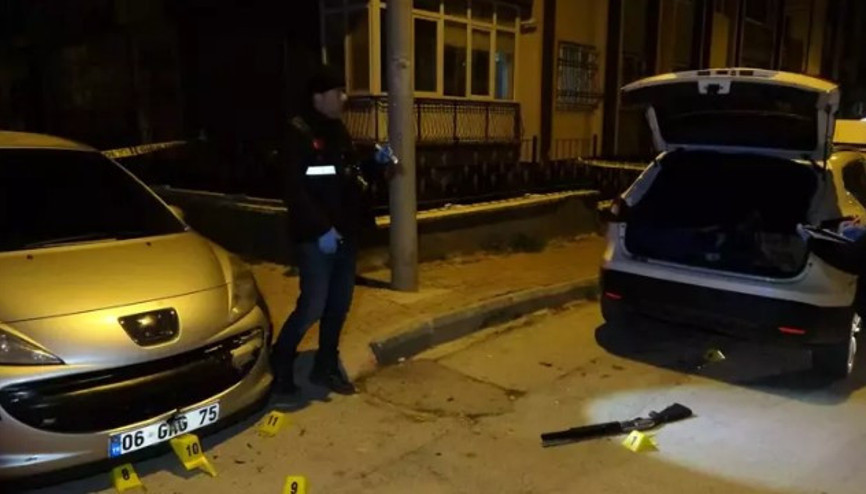 Park yeri yüzünden komşusuna kızdı, kurşun yağdırdı