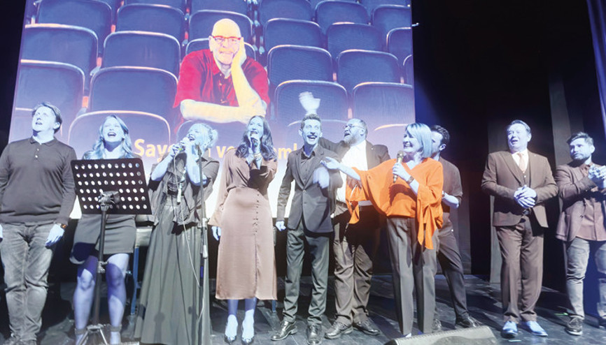 Rasim Öztekin şarkılarla anıldı