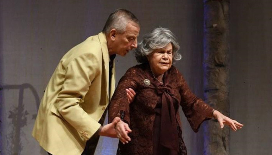 Uçak fobisi yüzünden feribot ile gidecek