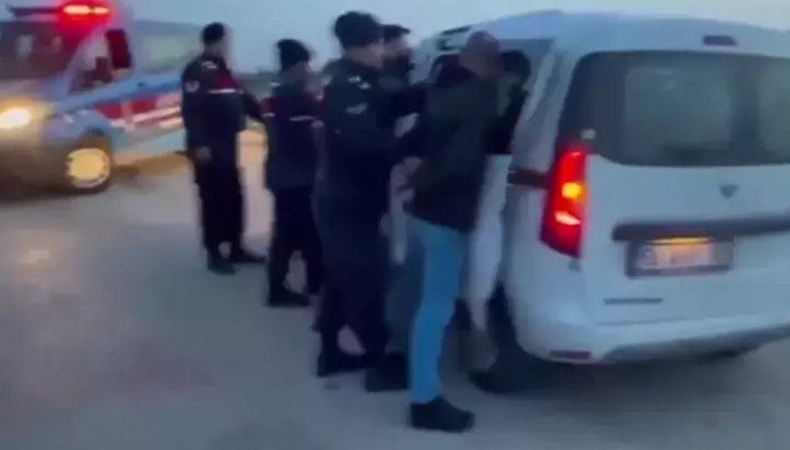 4 ilde eş zamanlı operasyon Bakan Yerlikaya: 3 suç örgütü çökertildi 4 ilde eş zamanlı operasyon Bakan Yerlikaya: 3 suç örgütü çökertildi