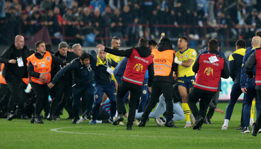 Trabzonsporda Egemen Korkmaz kendini savundu: Bu insanlığa sığmaz