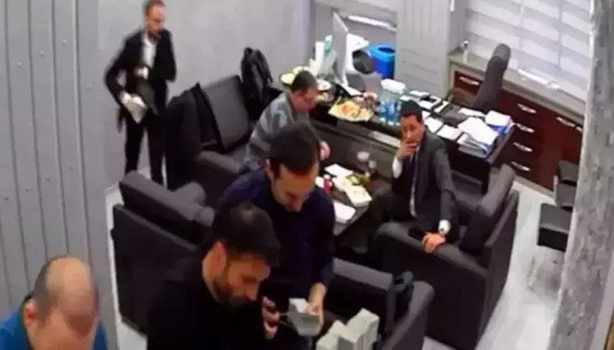 CHPdeki para sayma görüntüleri: Bina sahibinin avukatının ifadesi ortaya çıktı