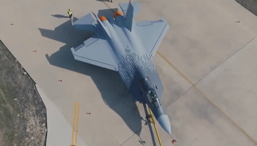 Milli muharip uçak KAAN yeni boyasıyla