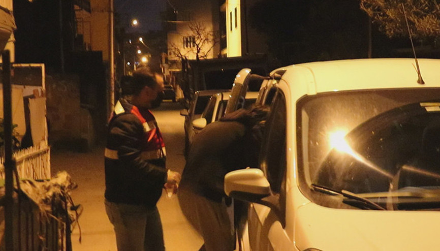 İzmirde DHKP-C ve MLKPye operasyon: 18 gözaltı