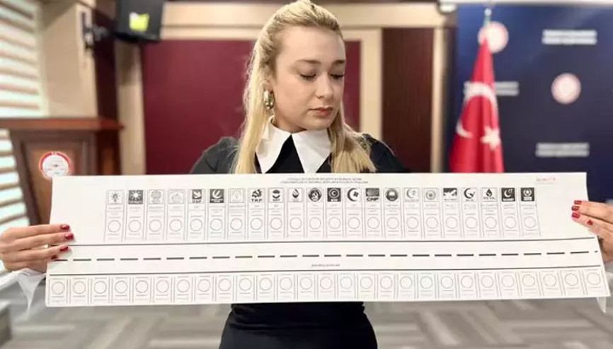 Yerel seçimler için oy pusulaları tanıtıldı