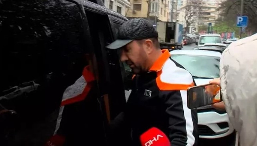 Bülent Cihantimur gazetecileri görünce polis merkezine girmeden kaçtı