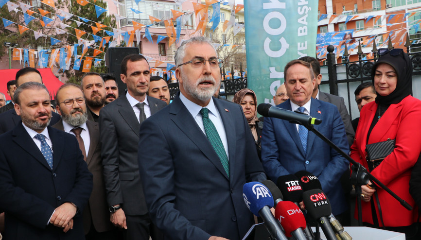 Bakan Işıkhan: SGKya en borçlu 5 belediyenin tamamı CHPye ait