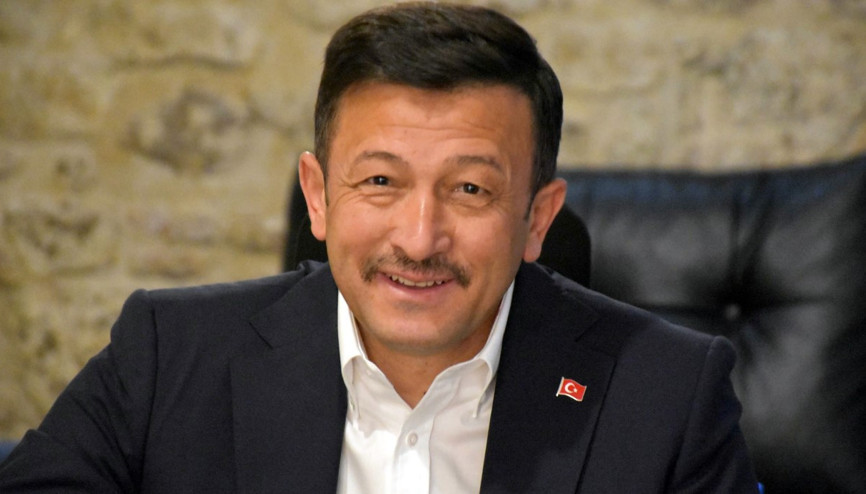 Hamza Dağdan Kemeraltı ve Konak mesajı: Yeniden can damarı yapmayı hedefliyoruz Hamza Dağdan Kemeraltı ve Konak mesajı: Yeniden can damarı yapmayı hedefliyoruz