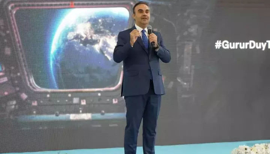 Bakan Kacırdan Ay Projesi açıklaması: Hibrit roketimizi uzayda ateşleyeceğiz